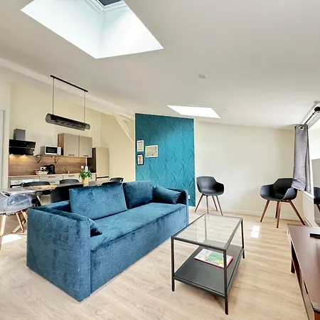 Apartment Spacieux 8 Couchages En Centre De N9 *